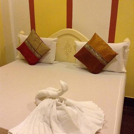 Chang Hotel Csiangmaj Kültér fotó