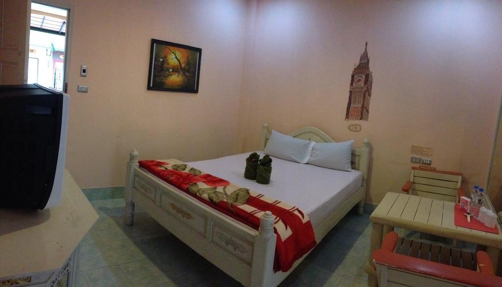 Chang Hotel Csiangmaj Kültér fotó