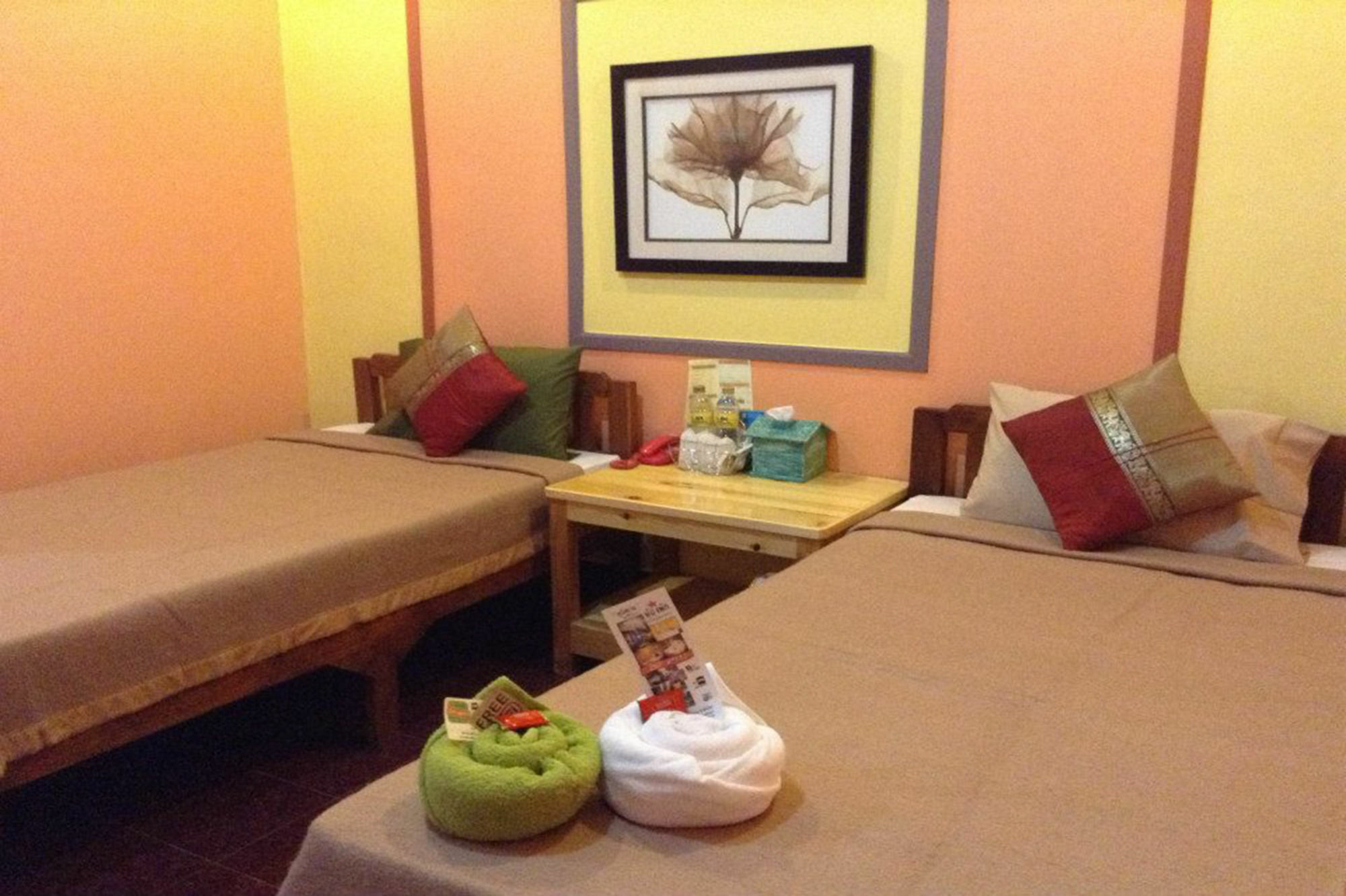 Chang Hotel Csiangmaj Kültér fotó