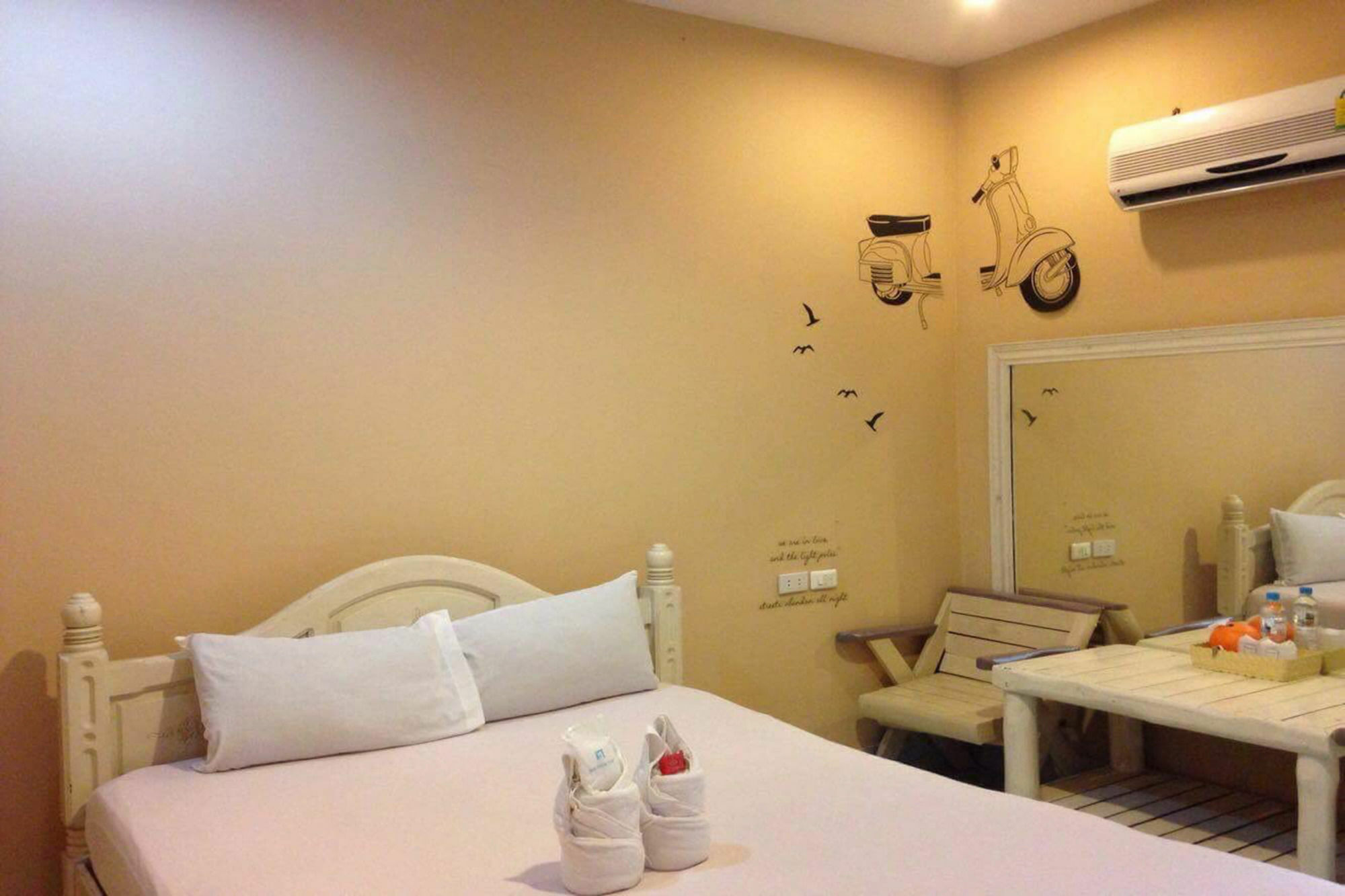 Chang Hotel Csiangmaj Kültér fotó