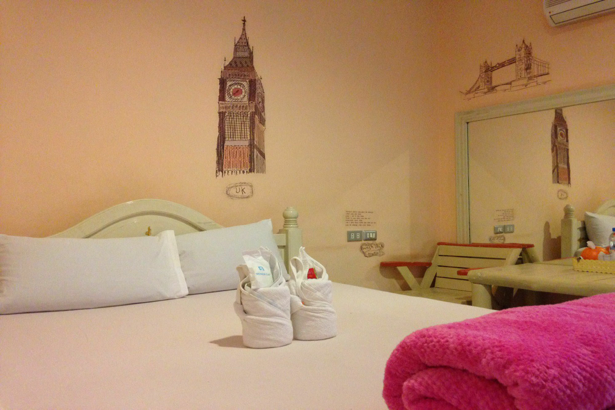 Chang Hotel Csiangmaj Kültér fotó